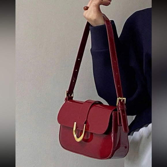 Burgundy / maroon / dark red / wine color adjustable patent gold buckle bag - Picture 13 of 15